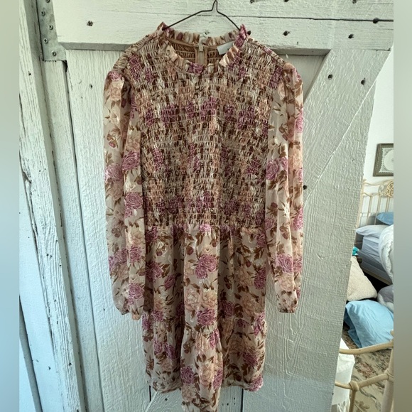 NWOT Adelyn Rae Darlene Textured Smocked Floral Dress - Picture 3 of 6